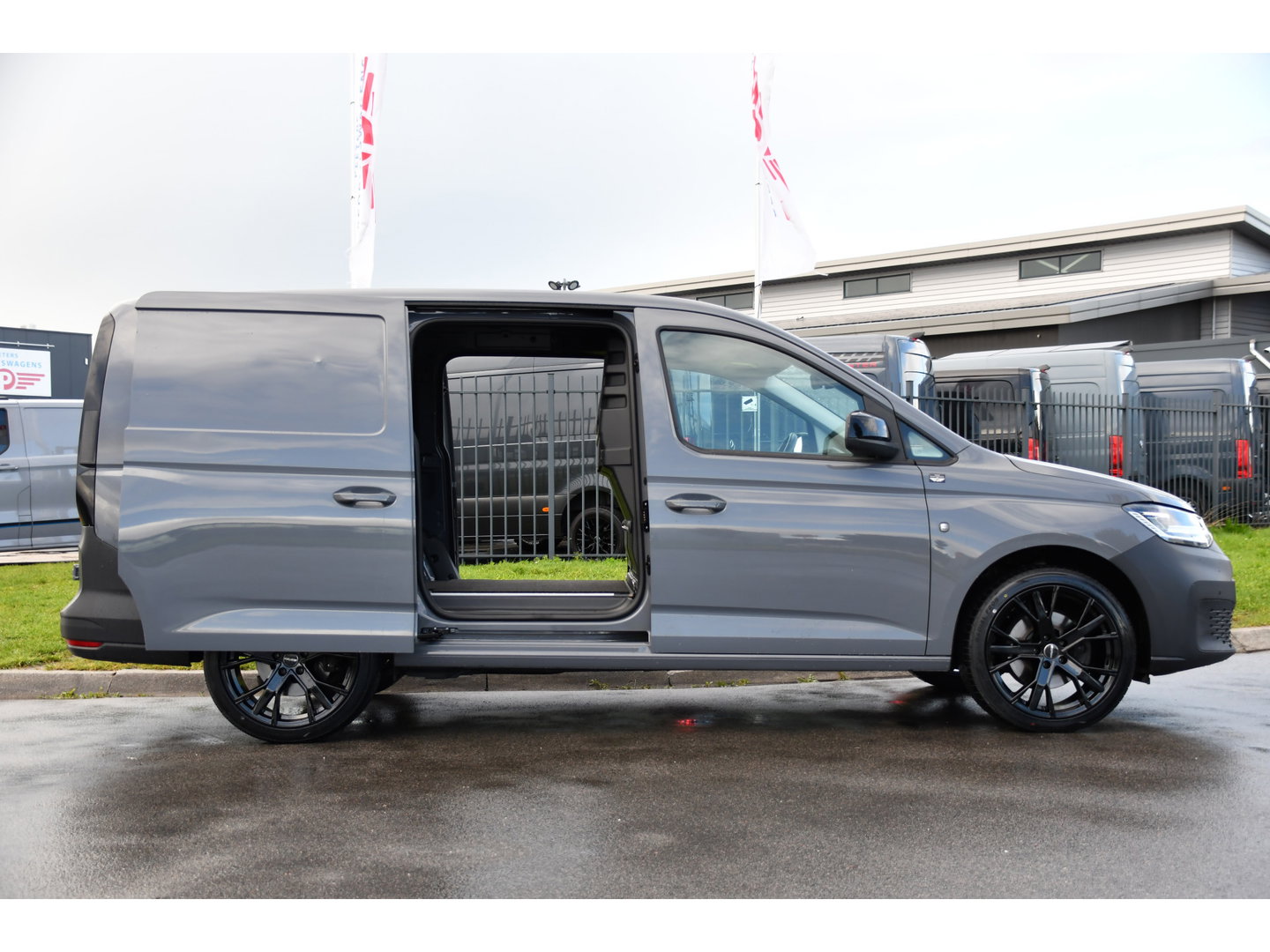 Volkswagen Caddy Cargo Maxi 2.0 TDI Exclusive Virtual, Adaptieve Cruise, Carplay, Stoelverwarming, 122pk, LED, 2 x Schuifdeur, NAVI, Sensoren, Automaat, Uniek!