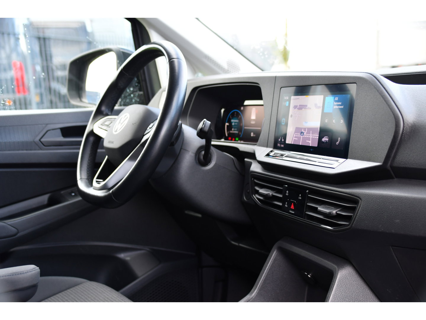 Volkswagen Caddy Cargo Maxi 2.0 TDI Exclusive Virtual, Adaptieve Cruise, Carplay, Stoelverwarming, 122pk, LED, 2 x Schuifdeur, NAVI, Sensoren, Automaat, Uniek!