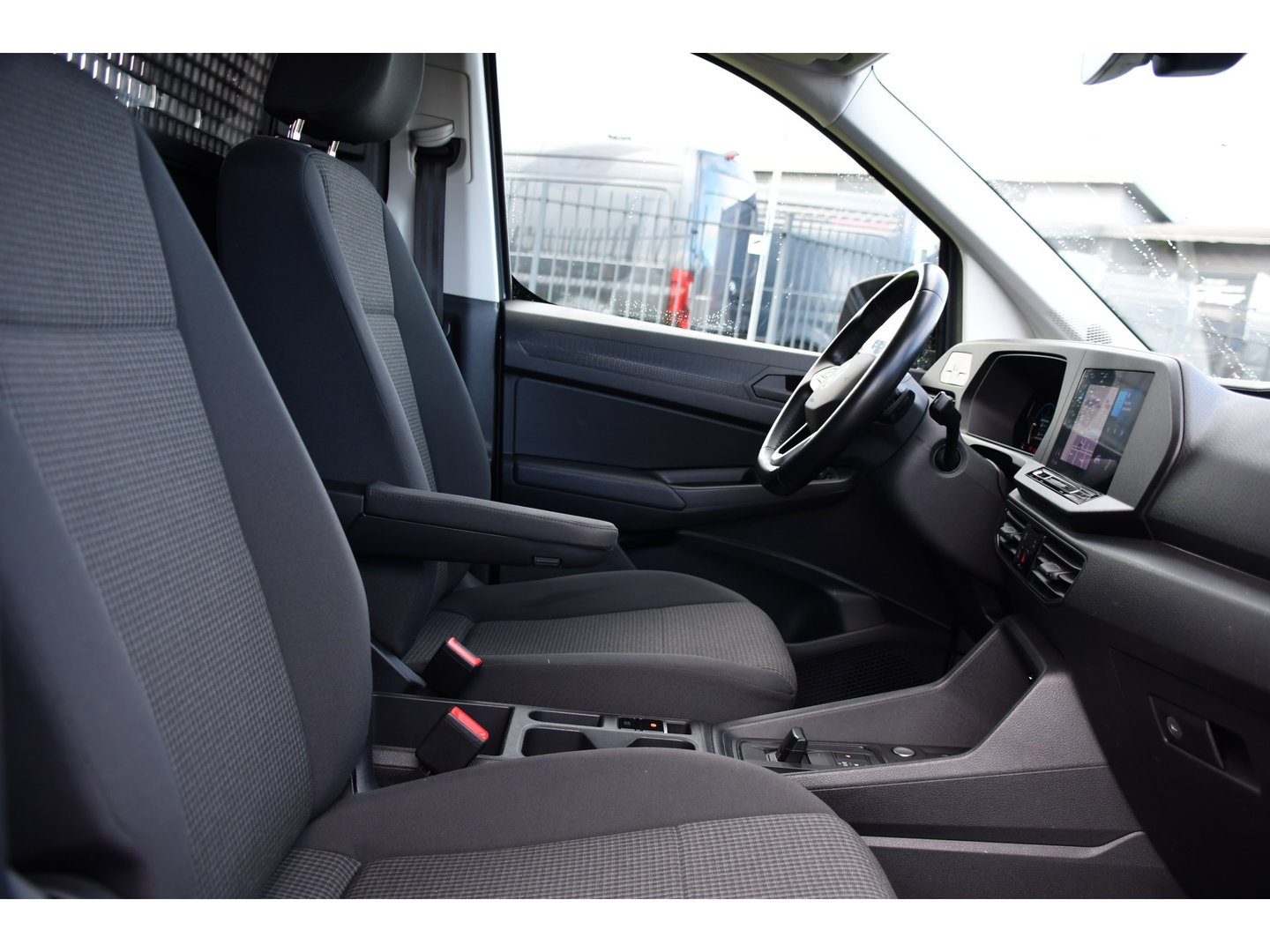 Volkswagen Caddy Cargo Maxi 2.0 TDI Exclusive Virtual, Adaptieve Cruise, Carplay, Stoelverwarming, 122pk, LED, 2 x Schuifdeur, NAVI, Sensoren, Automaat, Uniek!