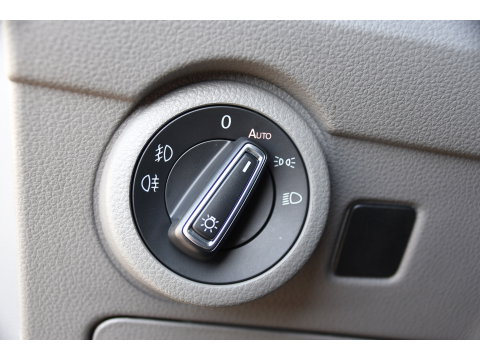Volkswagen Transporter 2.0 TDI L2H1 32 DC Bulli 4Motion Virtual, Adaptieve Cruise, Carplay, LED, Stoelverwarming, 204pk, Trekhaak, Automaat, NAVI, Voorruit verwarming, Uniek! 4x4, 4matic