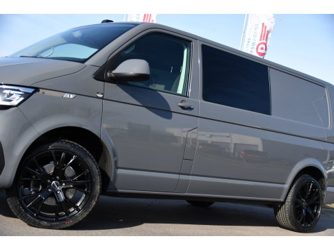 Volkswagen Transporter 2.0 TDI L2H1 32 DC Bulli 4Motion Virtual, Adaptieve Cruise, Carplay, LED, Stoelverwarming, 204pk, Trekhaak, Automaat, NAVI, Voorruit verwarming, Uniek! 4x4, 4matic
