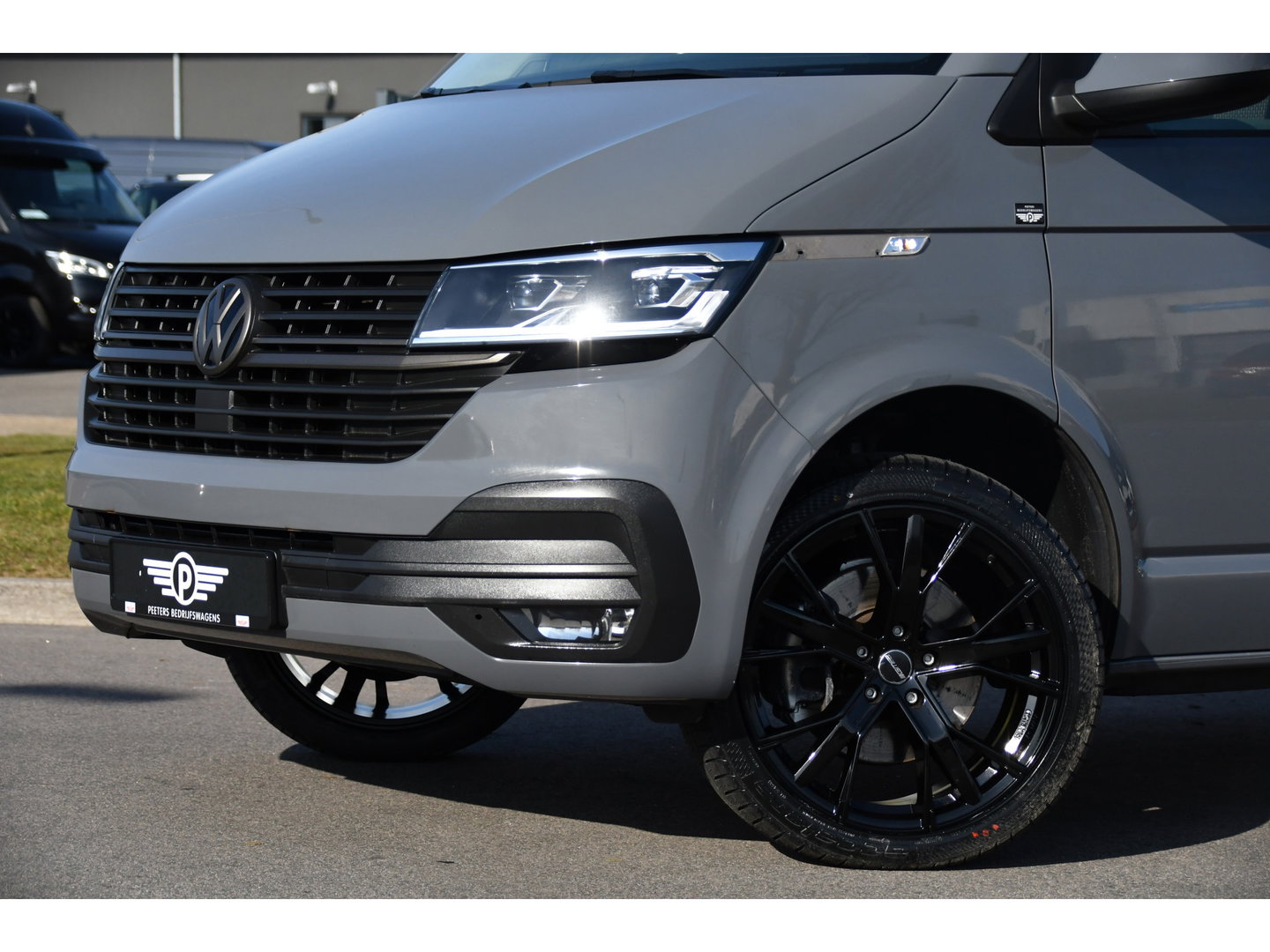 Volkswagen Transporter 2.0 TDI L2H1 32 DC Bulli 4Motion Virtual, Adaptieve Cruise, Carplay, LED, Stoelverwarming, 204pk, Trekhaak, Automaat, NAVI, Voorruit verwarming, Uniek! 4x4, 4matic