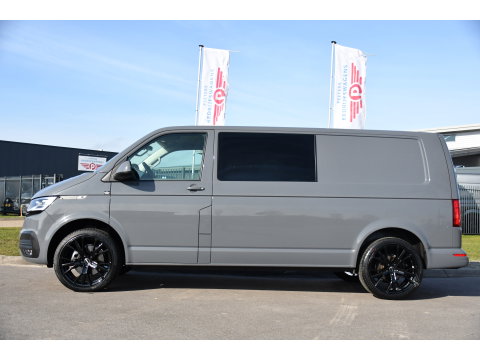 Volkswagen Transporter 2.0 TDI L2H1 32 DC Bulli 4Motion Virtual, Adaptieve Cruise, Carplay, LED, Stoelverwarming, 204pk, Trekhaak, Automaat, NAVI, Voorruit verwarming, Uniek! 4x4, 4matic