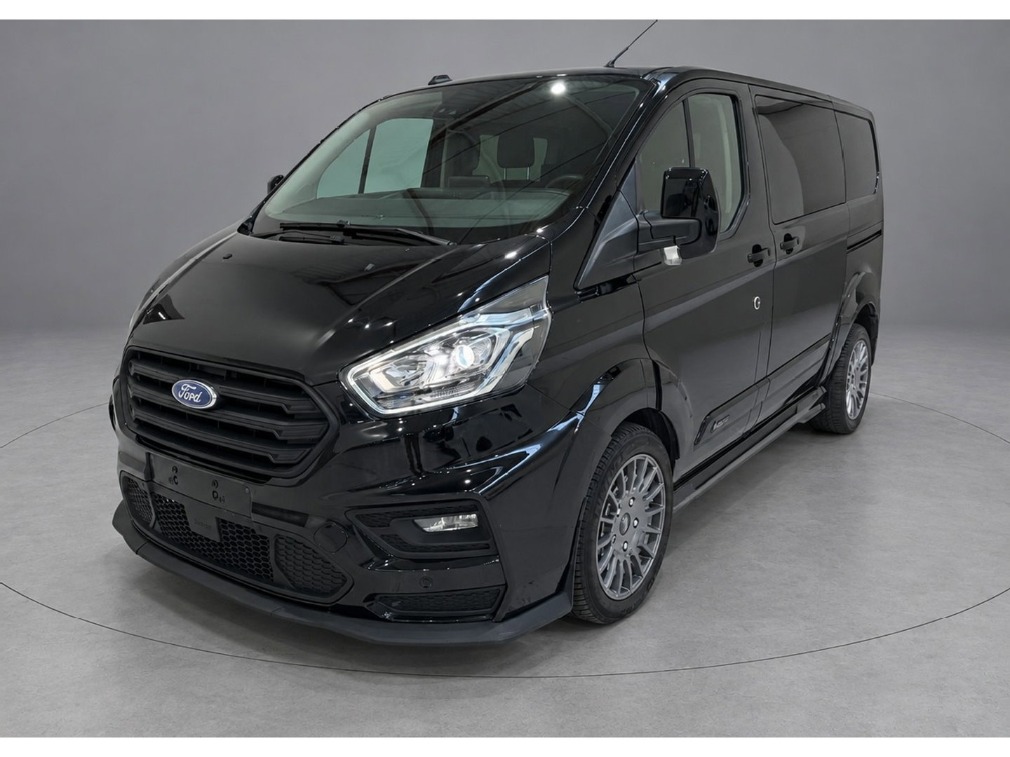 Ford Transit Custom 320 2.0 TDCI L1H1 DC MS-RT Black Edition Adaptieve Cruise, Camera, Carplay, 170pk, 2 x Schuifdeur, Automaat, LED, Stoelverwarming, Leder, Uniek!