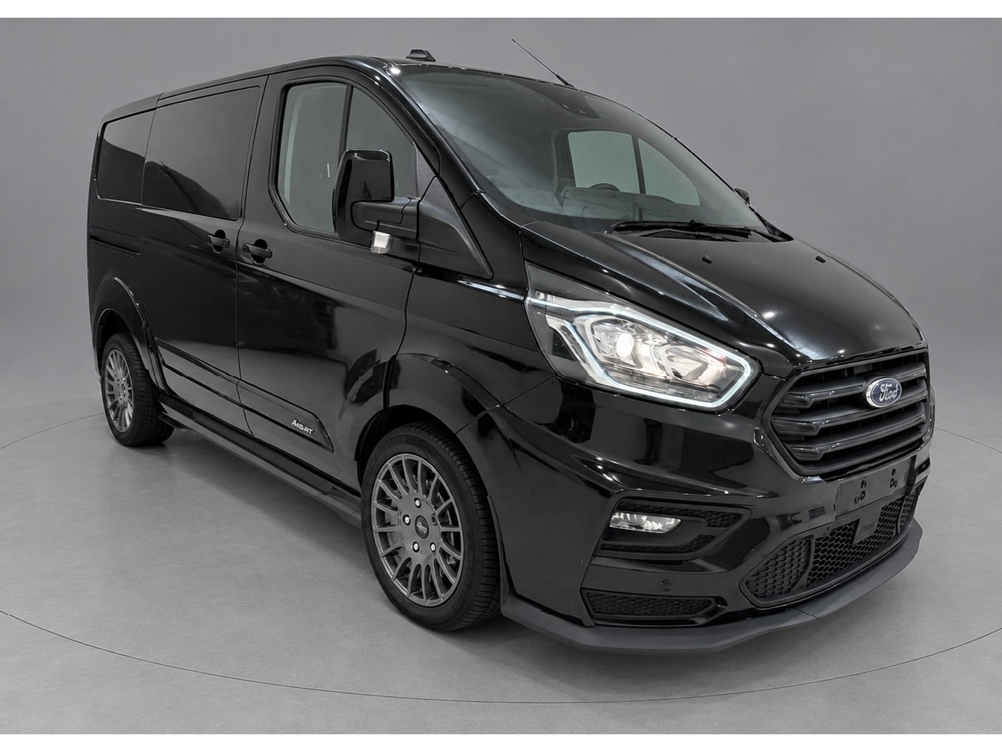 Ford Transit Custom 320 2.0 TDCI L1H1 DC MS-RT Black Edition Adaptieve Cruise, Camera, Carplay, 170pk, 2 x Schuifdeur, Automaat, LED, Stoelverwarming, Leder, Uniek!