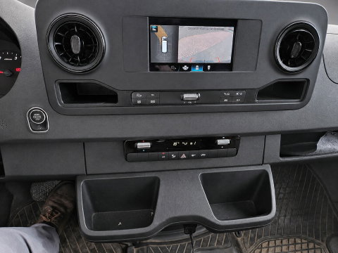 Mercedes-Benz Sprinter 314 2.2 CDI L2H2 RWD Black Edition Camera, Carplay, Sensoren, 143pk, Automaat, Trekhaak, 7'' Mbux, Uniek!