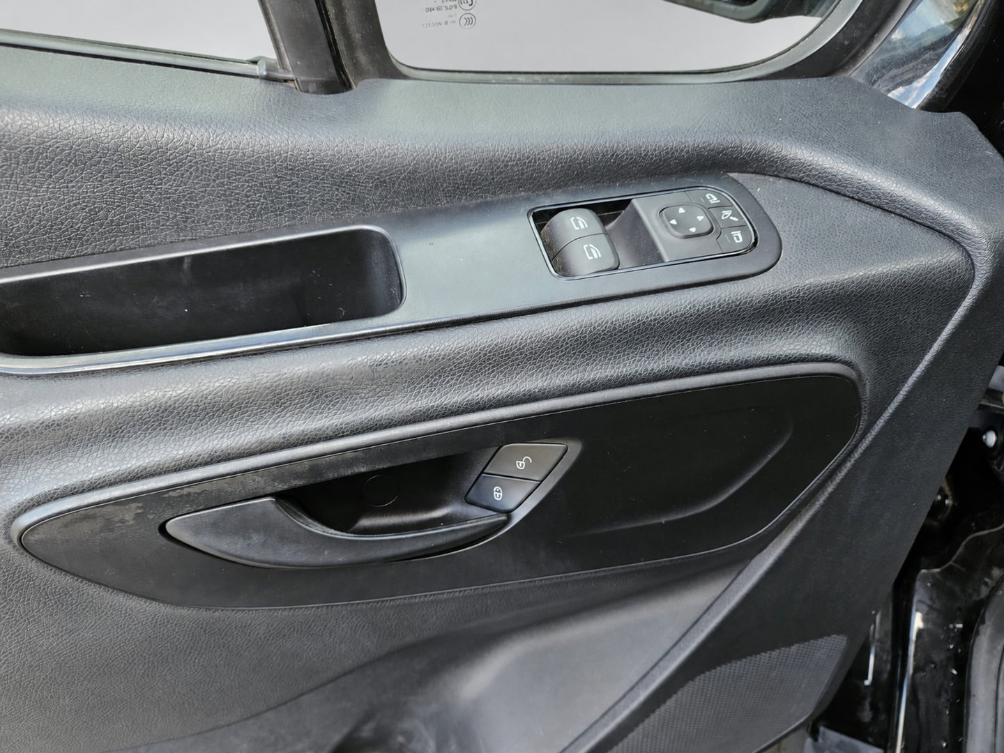 Mercedes-Benz Sprinter 314 2.2 CDI L2H2 RWD Black Edition Camera, Carplay, Sensoren, 143pk, Automaat, Trekhaak, 7'' Mbux, Uniek!