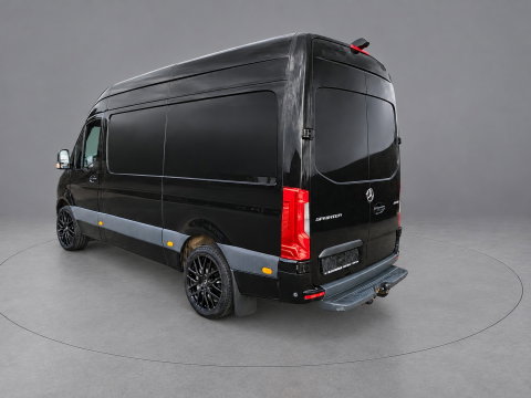 Mercedes-Benz Sprinter 314 2.2 CDI L2H2 RWD Black Edition Camera, Carplay, Sensoren, 143pk, Automaat, Trekhaak, 7'' Mbux, Uniek!