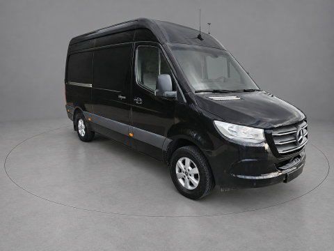 Mercedes-Benz Sprinter 314 2.2 CDI L2H2 RWD Black Edition Camera, Carplay, Sensoren, 143pk, Automaat, Trekhaak, 7'' Mbux, Uniek!
