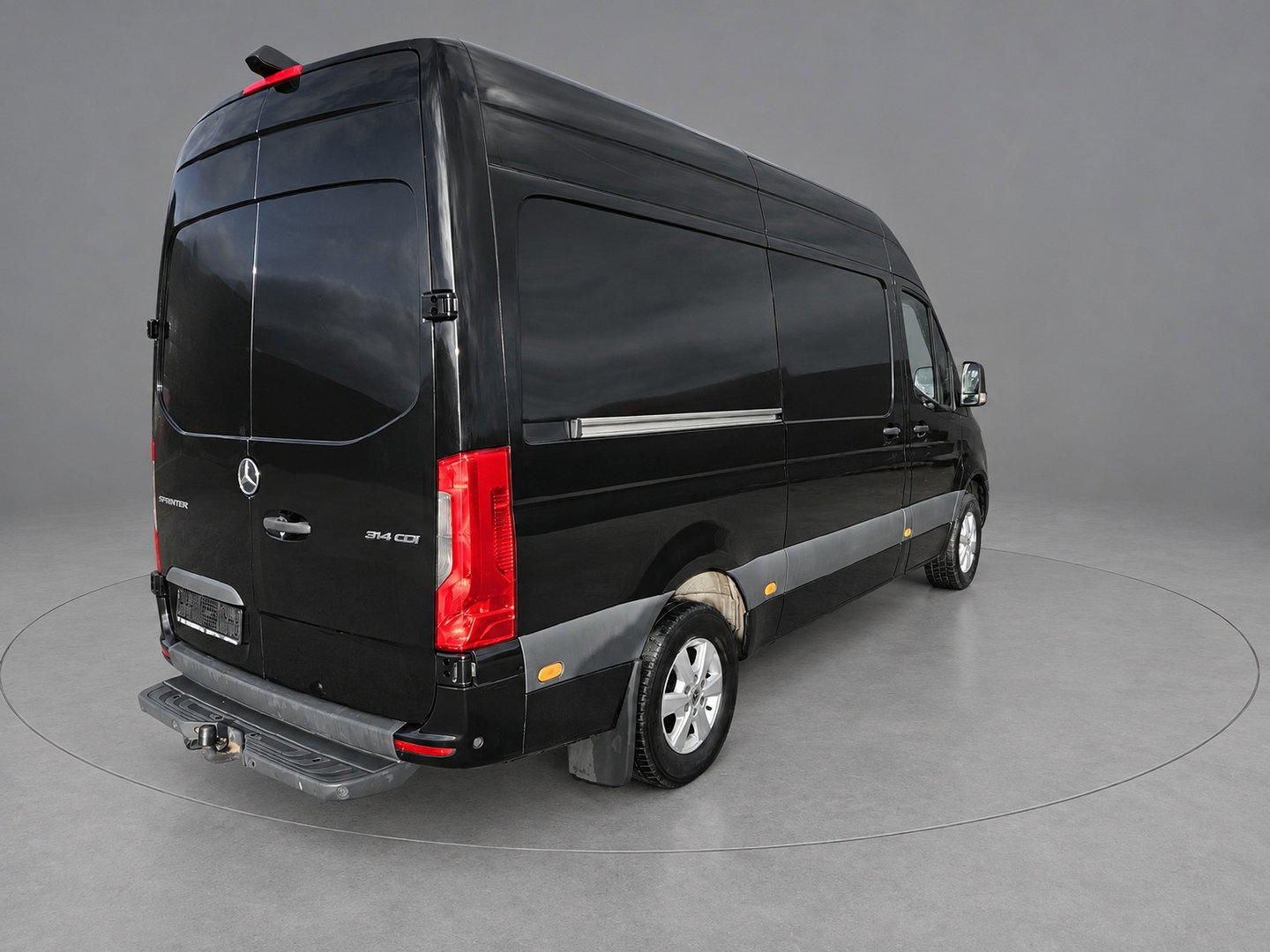 Mercedes-Benz Sprinter 314 2.2 CDI L2H2 RWD Black Edition Camera, Carplay, Sensoren, 143pk, Automaat, Trekhaak, 7'' Mbux, Uniek!
