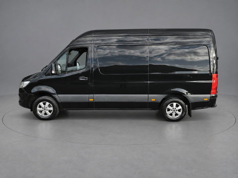 Mercedes-Benz Sprinter 314 2.2 CDI L2H2 RWD Black Edition Camera, Carplay, Sensoren, 143pk, Automaat, Trekhaak, 7'' Mbux, Uniek!