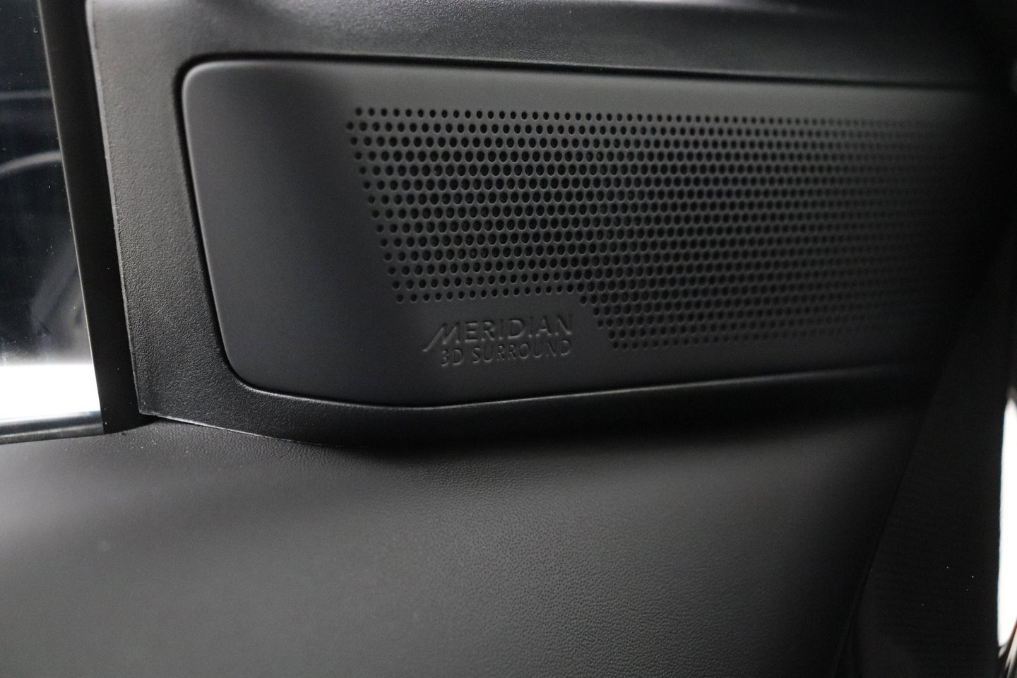 Land Rover Range Rover Sport P460e Dynamic HSE | 23 Inch | Meridian 3D Surround | ClearSight | Koelbox | Trekhaak | Massage+Ventilatie