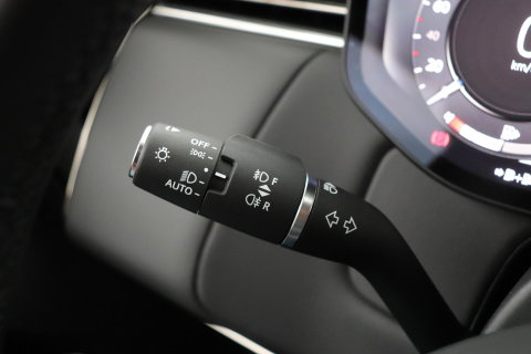 Land Rover Range Rover Sport P460e Dynamic HSE | 23 Inch | Meridian 3D Surround | ClearSight | Koelbox | Trekhaak | Massage+Ventilatie