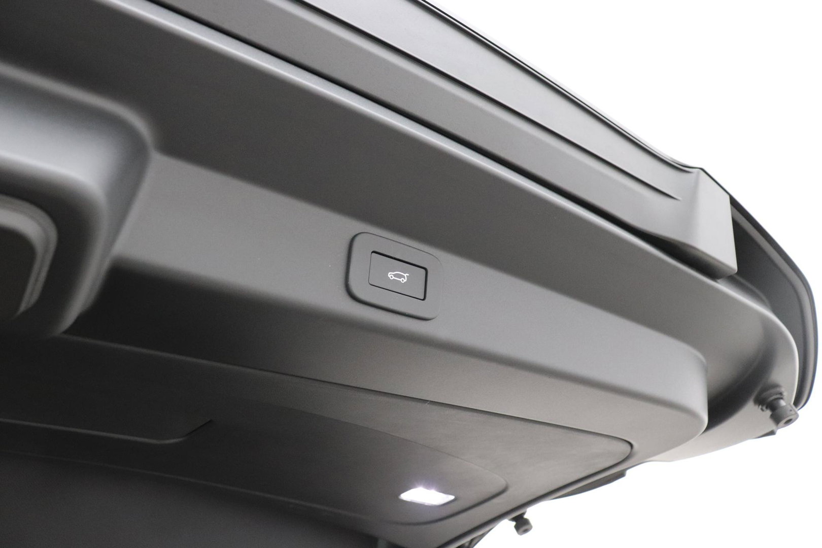 Land Rover Range Rover Sport P460e Dynamic HSE | 23 Inch | Meridian 3D Surround | ClearSight | Koelbox | Trekhaak | Massage+Ventilatie