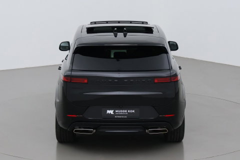 Land Rover Range Rover Sport P460e Dynamic HSE | 23 Inch | Meridian 3D Surround | ClearSight | Koelbox | Trekhaak | Massage+Ventilatie