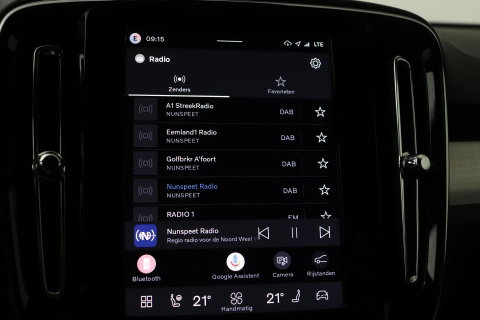 Volvo XC40 2.0 B3 Plus Black Edition | Harman/Kardon | Pilot Assist | Camera | BLIS | Memory | Stoel+Stuurverwarming | Keyless | ACC | 20 Inch
