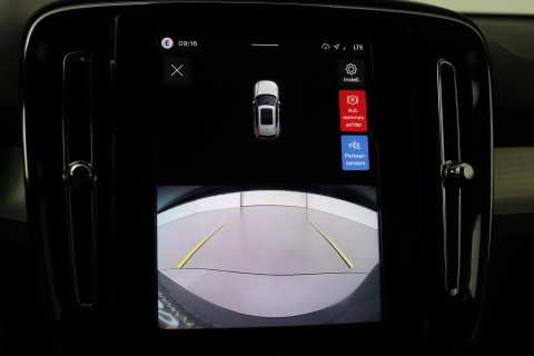 Volvo XC40 2.0 B3 Plus Black Edition | Harman/Kardon | Pilot Assist | Camera | BLIS | Memory | Stoel+Stuurverwarming | Keyless | ACC | 20 Inch