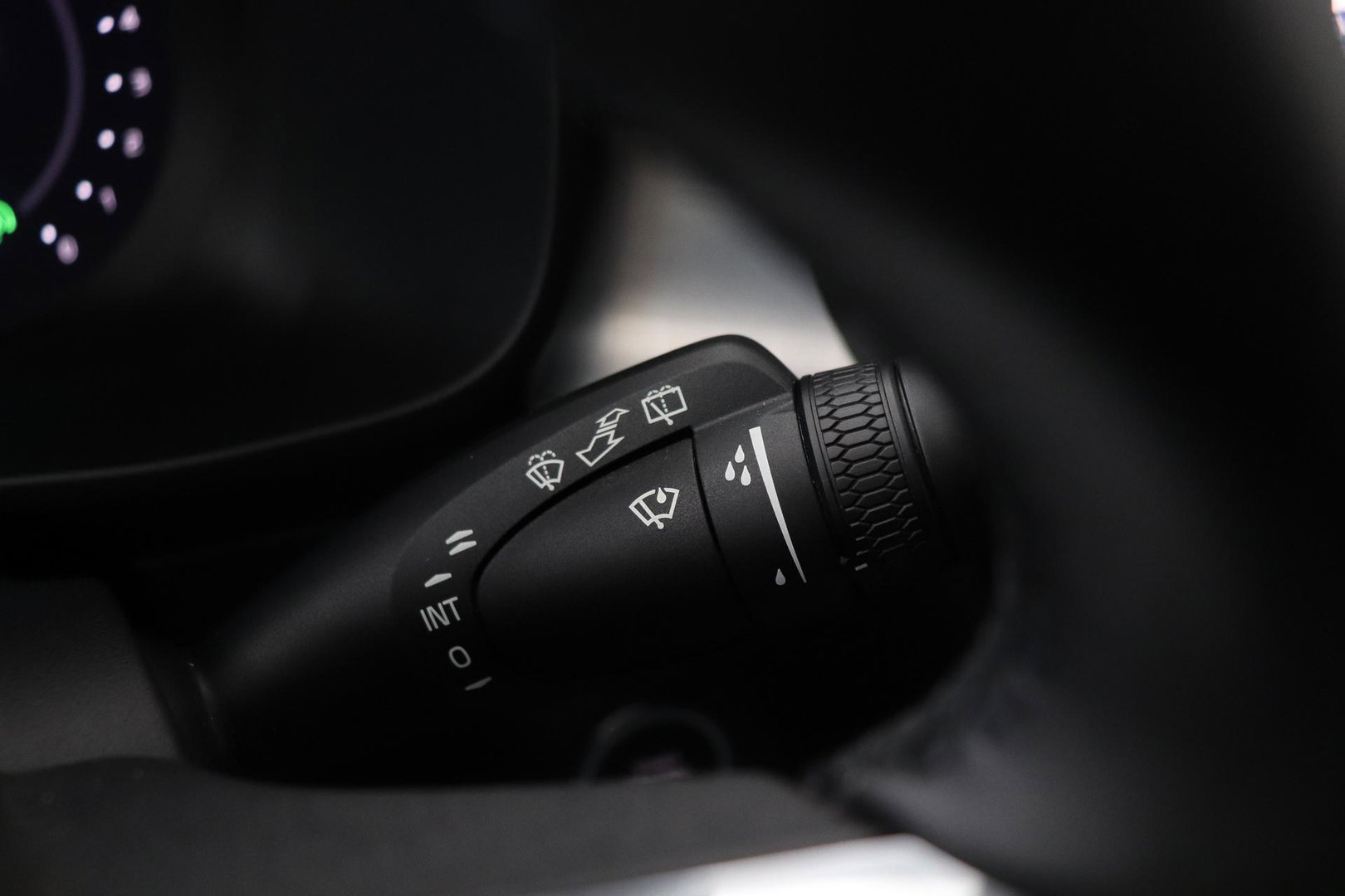 Volvo XC40 2.0 B3 Plus Black Edition | Harman/Kardon | Pilot Assist | Camera | BLIS | Memory | Stoel+Stuurverwarming | Keyless | ACC | 20 Inch