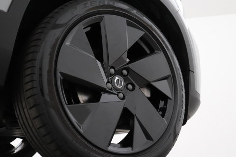 Volvo XC40 2.0 B3 Plus Black Edition | Harman/Kardon | Pilot Assist | Camera | BLIS | Memory | Stoel+Stuurverwarming | Keyless | ACC | 20 Inch