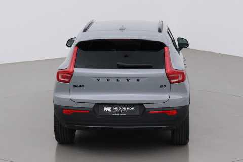 Volvo XC40 2.0 B3 Plus Black Edition | Harman/Kardon | Pilot Assist | Camera | BLIS | Memory | Stoel+Stuurverwarming | Keyless | ACC | 20 Inch