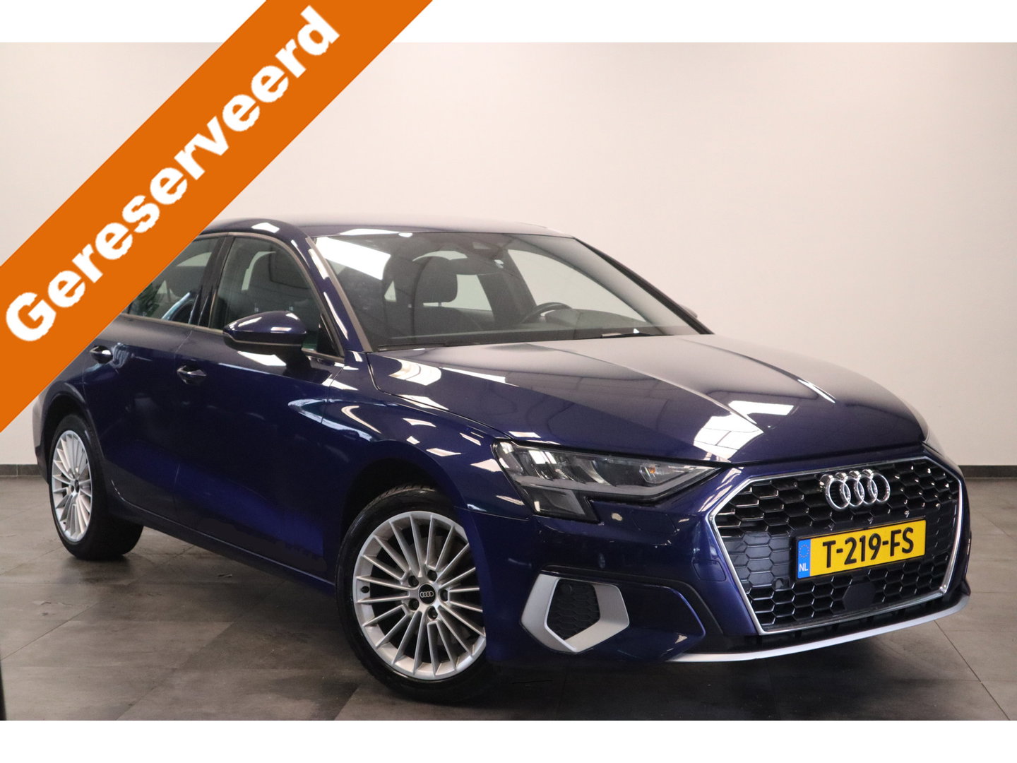 Audi A3 Limousine 30 TFSI Pro Line Navigatie Carplay Clima Cruise VCP 17"LM 24 Maanden garantie* (Vraag naar de voorwaarden)