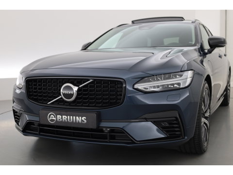 Volvo V90 2.0 T8 Plug-in hybrid AWD Plus Dark Long range | Pano-dak | Trekhaak | H&K Audio | Camera |