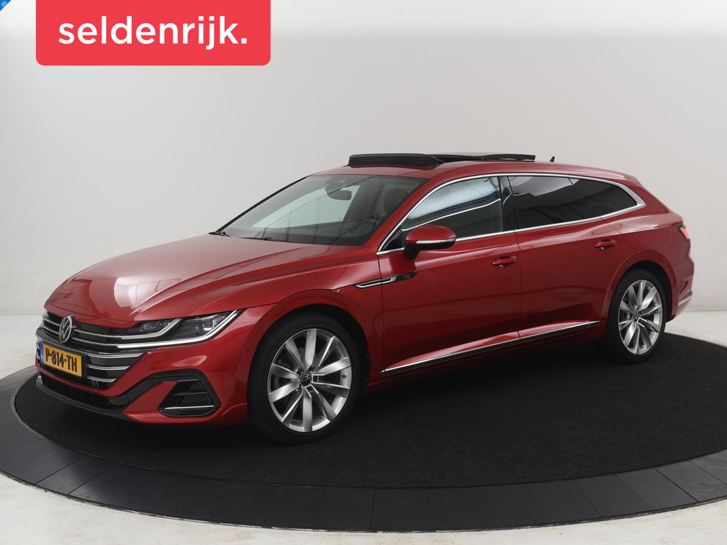 Volkswagen Arteon Shooting Brake 1.4 TSI eHybrid R-Line Busin | SOH 90,4% | Leder/alcantara | Panoramadak | Adaptive cruise | Trekhaak | Head-up | Dodehoek detectie | 360 camera | Park assist | Carplay