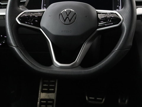 Volkswagen Arteon Shooting Brake 1.4 TSI eHybrid R-Line Busin | SOH 90,4% | Leder/alcantara | Panoramadak | Adaptive cruise | Trekhaak | Head-up | Dodehoek detectie | 360 camera | Park assist | Carplay