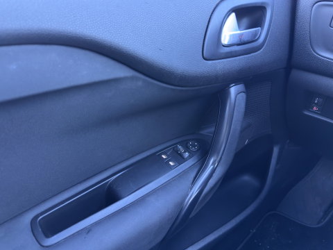 Citroën DS4 1.6 BlueHDi Business *LEATHER-FABRIC | MASSAGE-SPORTSEATS | DENON-AUDIO | NAVI-FULLMAP | BLINDSPOT | PRIVACY-GLASS | ECC | PDC | CRUISE | TOWBAR | 17''ALU*