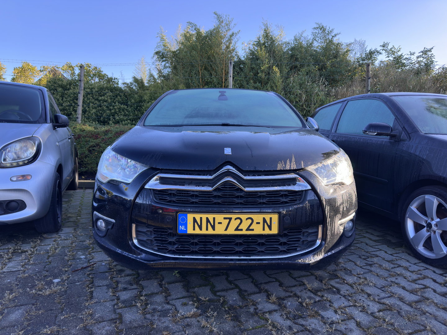 Citroën DS4 1.6 BlueHDi Business *LEATHER-FABRIC | MASSAGE-SPORTSEATS | DENON-AUDIO | NAVI-FULLMAP | BLINDSPOT | PRIVACY-GLASS | ECC | PDC | CRUISE | TOWBAR | 17''ALU*