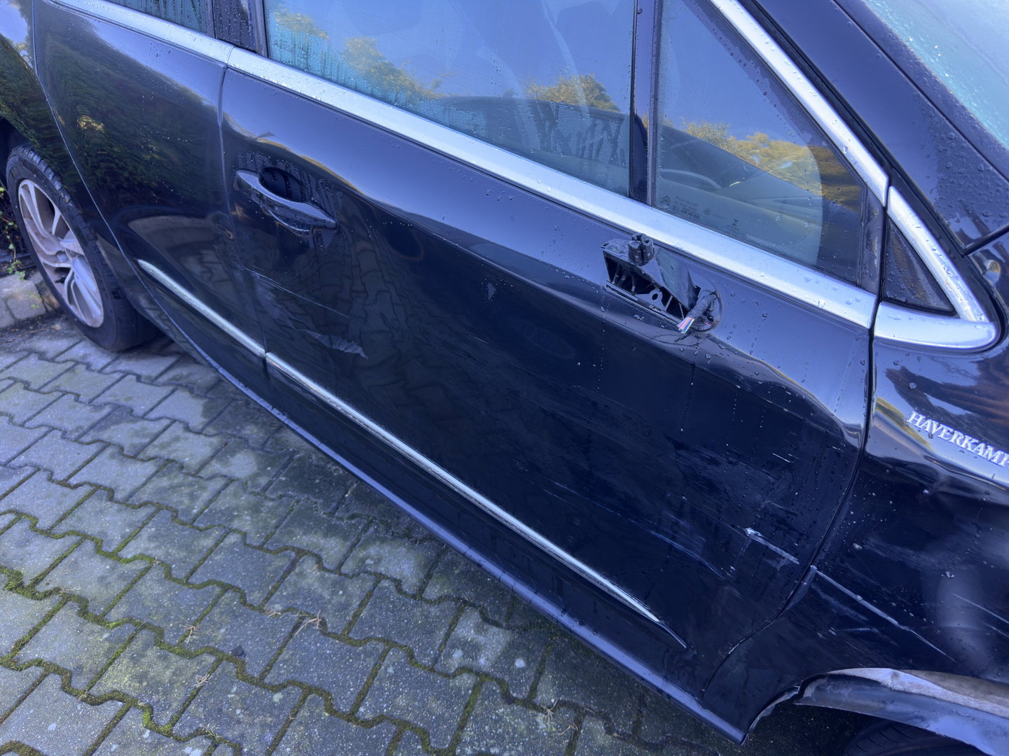 Citroën DS4 1.6 BlueHDi Business *LEATHER-FABRIC | MASSAGE-SPORTSEATS | DENON-AUDIO | NAVI-FULLMAP | BLINDSPOT | PRIVACY-GLASS | ECC | PDC | CRUISE | TOWBAR | 17''ALU*