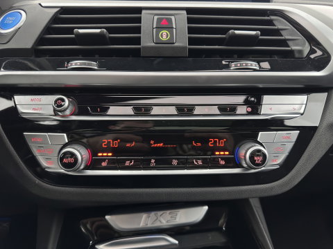 BMW iX3 High Executive 80 kWh [3-Fase-11kW] {SoH-100%} (INCL-BTW) Aut. *PANO | LEATHER | HARMAN/KARDON | ADAPTIVE-CRUISE | FULL-LED | BLINDSPOT | MEMORY-PACK | DIGI-COCKPIT | HEATED-SPORTSEATS | KEYLESS | CAMERA | DAB+ | TOWBAR | HEAD-UP | 20''AL