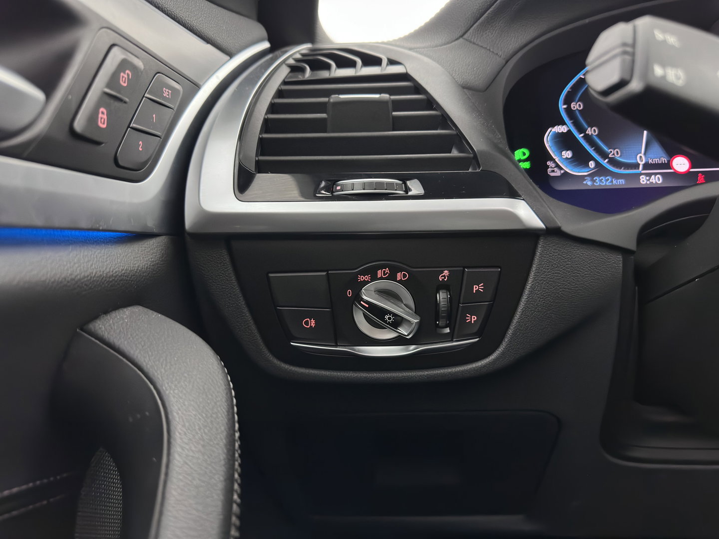 BMW iX3 High Executive 80 kWh [3-Fase-11kW] {SoH-100%} (INCL-BTW) Aut. *PANO | LEATHER | HARMAN/KARDON | ADAPTIVE-CRUISE | FULL-LED | BLINDSPOT | MEMORY-PACK | DIGI-COCKPIT | HEATED-SPORTSEATS | KEYLESS | CAMERA | DAB+ | TOWBAR | HEAD-UP | 20''AL