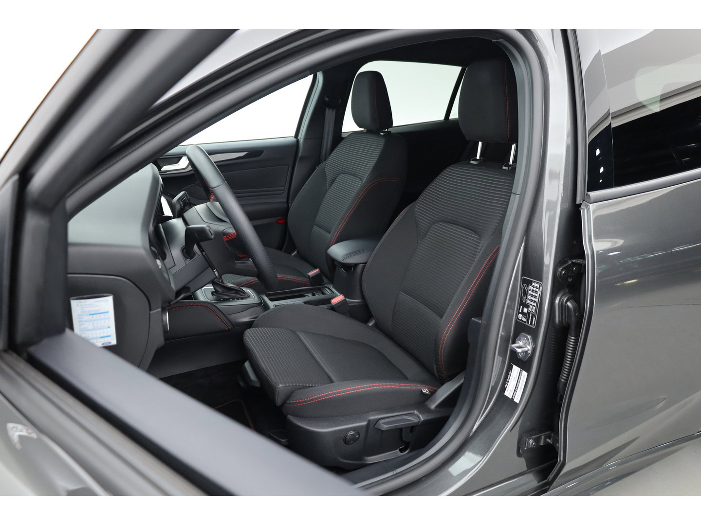 Ford FOCUS Wagon 1.0 EcoBoost Hybrid ST Line X | Rijklaar! | Adapt. Cruise | B&O | Camera | Stoel- Stuurverw. | Keyless | Apple CarPlay