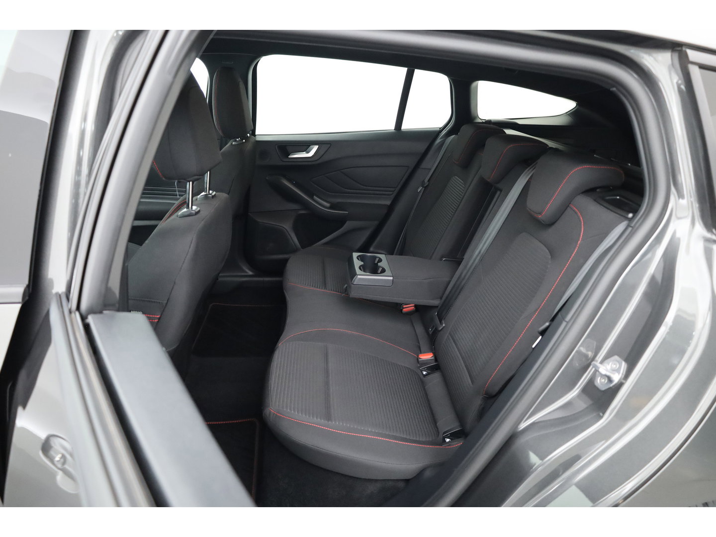 Ford FOCUS Wagon 1.0 EcoBoost Hybrid ST Line X | Rijklaar! | Adapt. Cruise | B&O | Camera | Stoel- Stuurverw. | Keyless | Apple CarPlay
