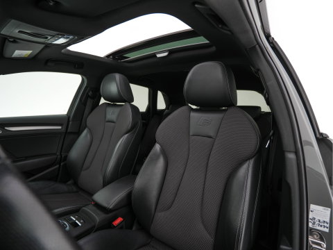 Audi A3 Sportback 35 TFSI S-Line Edition MHEV Aut. *PANO | LEATHER-FABRIC | LED-LIGHTS | DIGI-COCKPIT | NAVI-FULLMAP | HEATED-SPORTSEATS | PRIVACY-GLASS | ECC | PDC | CRUISE | 18''ALU*