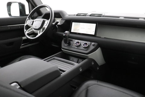 Land Rover Defender 110 P400e X-Dynamic SE | 22 Inch | Luchtvering | Panoramadak | Trekhaak | 360° Camera | Meridian | Stoel+Stuurverwarming