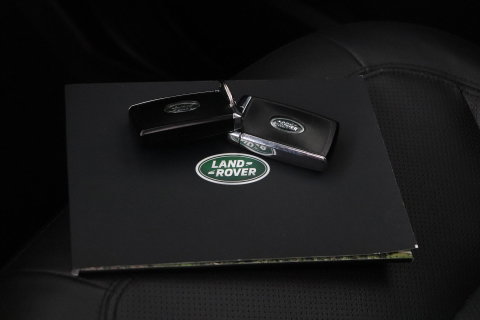 Land Rover Defender 110 P400e X-Dynamic SE | 22 Inch | Luchtvering | Panoramadak | Trekhaak | 360° Camera | Meridian | Stoel+Stuurverwarming