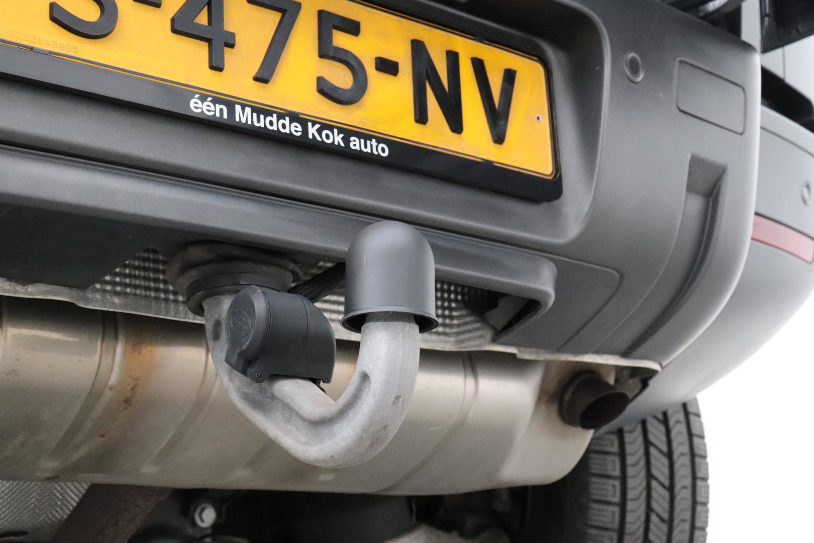 Land Rover Defender 110 P400e X-Dynamic SE | 22 Inch | Luchtvering | Panoramadak | Trekhaak | 360° Camera | Meridian | Stoel+Stuurverwarming