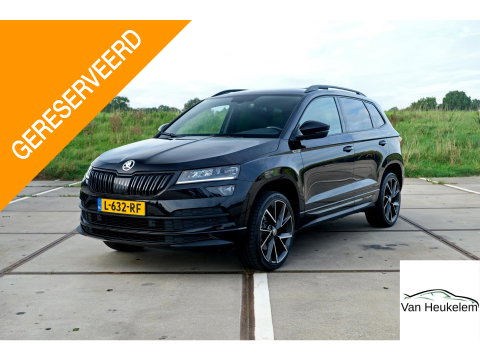 Škoda Karoq 1.5 TSI ACT Sportline | PANO | TREKHAAK | APPLE CAR PLAY | 19" VELGEN