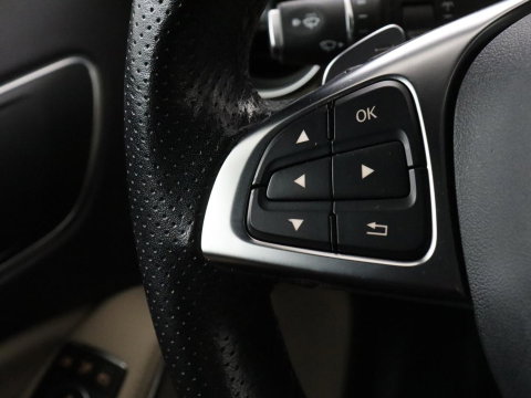 Mercedes-Benz GLA 180 Premium
