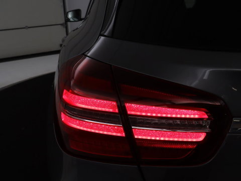 Mercedes-Benz GLA 180 Premium