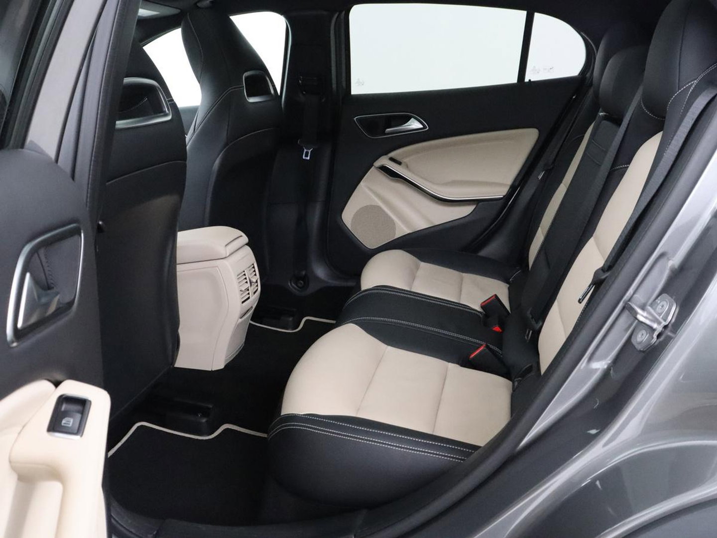 Mercedes-Benz GLA 180 Premium