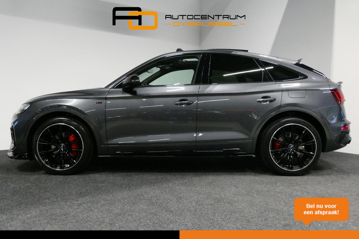 Audi Q5 Sportback 55 TFSI e S edition Competition / S Line / Maxton Design Bodykit V.2 / Panoramadak / Luchtvering / Matrix LED koplampen / Apple Carplay - Android Auto / Ambienteverlichting / Stoelverwarming / Achteruitrijcamera / 21'' LMV