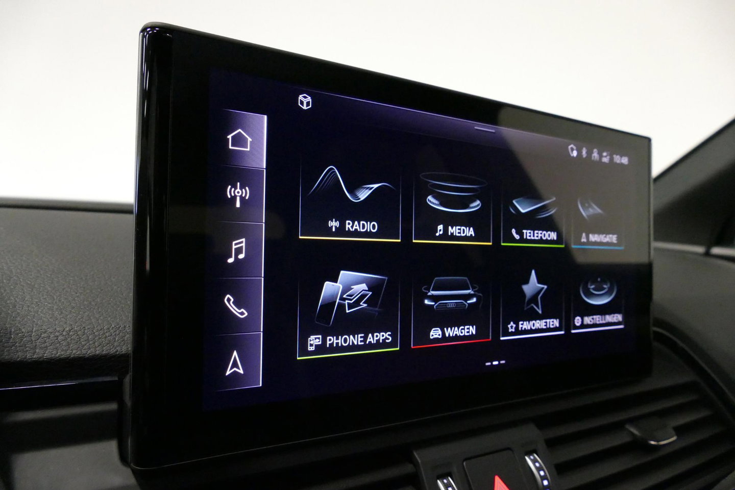 Audi Q5 Sportback 55 TFSI e S edition Competition / S Line / Maxton Design Bodykit V.2 / Panoramadak / Luchtvering / Matrix LED koplampen / Apple Carplay - Android Auto / Ambienteverlichting / Stoelverwarming / Achteruitrijcamera / 21'' LMV