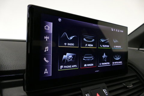 Audi Q5 Sportback 55 TFSI e S edition Competition / S Line / Maxton Design Bodykit V.2 / Panoramadak / Luchtvering / Matrix LED koplampen / Apple Carplay - Android Auto / Ambienteverlichting / Stoelverwarming / Achteruitrijcamera / 21'' LMV