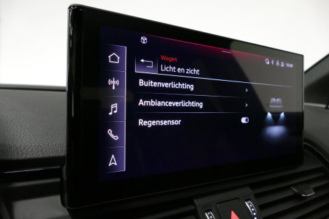 Audi Q5 Sportback 55 TFSI e S edition Competition / S Line / Maxton Design Bodykit V.2 / Panoramadak / Luchtvering / Matrix LED koplampen / Apple Carplay - Android Auto / Ambienteverlichting / Stoelverwarming / Achteruitrijcamera / 21'' LMV