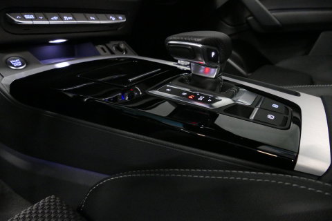 Audi Q5 Sportback 55 TFSI e S edition Competition / S Line / Maxton Design Bodykit V.2 / Panoramadak / Luchtvering / Matrix LED koplampen / Apple Carplay - Android Auto / Ambienteverlichting / Stoelverwarming / Achteruitrijcamera / 21'' LMV