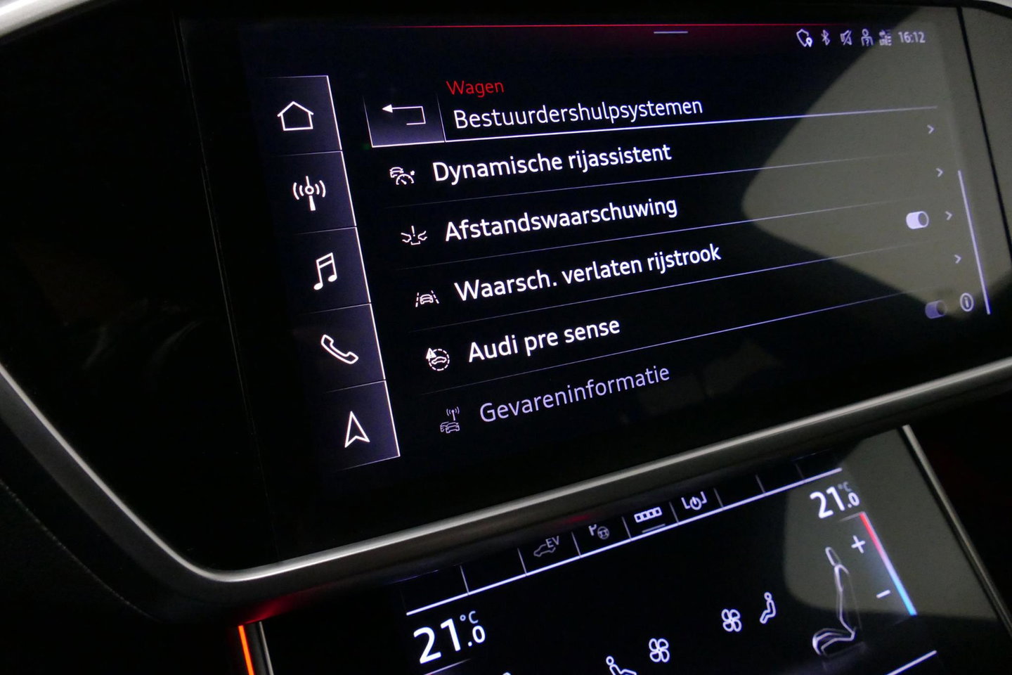 Audi A6 Avant 55 TFSI e quattro S edition Competition / RS6 look / S-Line / Maxton Design Bodykit V.2 / Panoramadak / HD Matrix LED / Bang & Olufsen Sound System / Apple Carplay - Android Auto / Ambienteverlichting / Achteruitrijcamera / Elektr. wegklapbare trekh