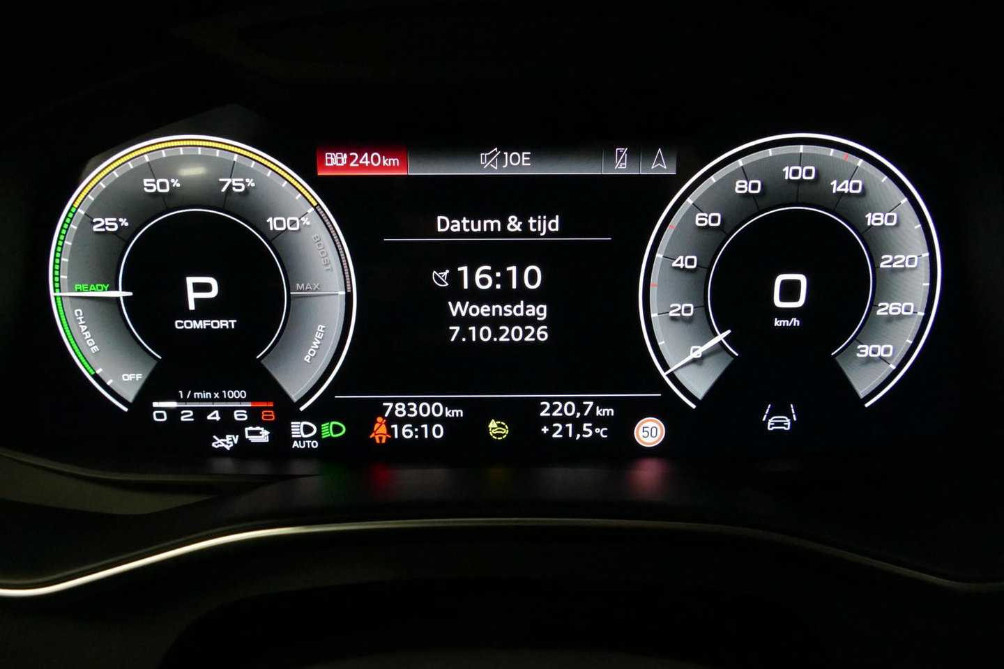Audi A6 Avant 55 TFSI e quattro S edition Competition / RS6 look / S-Line / Maxton Design Bodykit V.2 / Panoramadak / HD Matrix LED / Bang & Olufsen Sound System / Apple Carplay - Android Auto / Ambienteverlichting / Achteruitrijcamera / Elektr. wegklapbare trekh